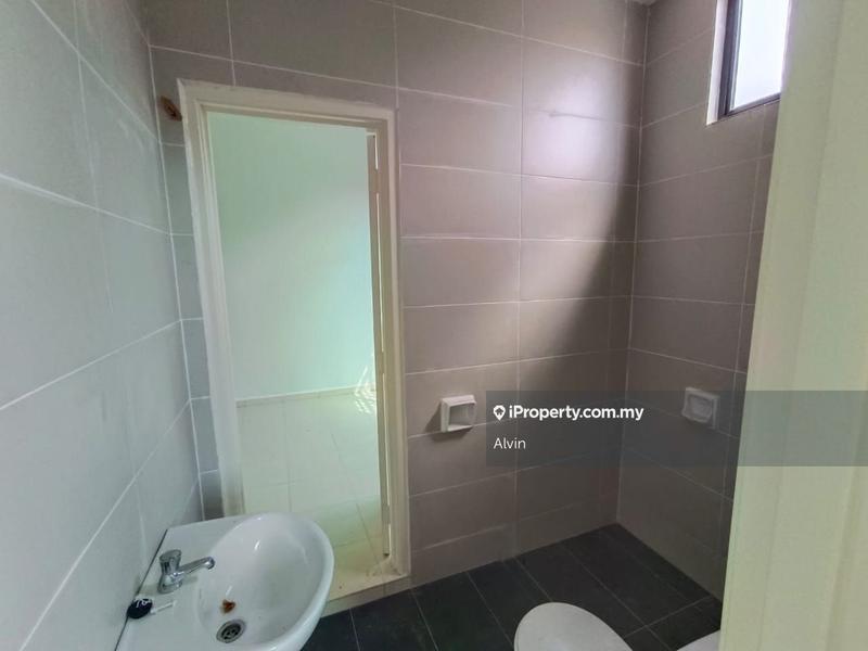 Rumah Berangkai 2 Tingkat untuk Dijual di Taman Desa Idaman, Durian Tunggal oleh Alvin - iProperty.com.my