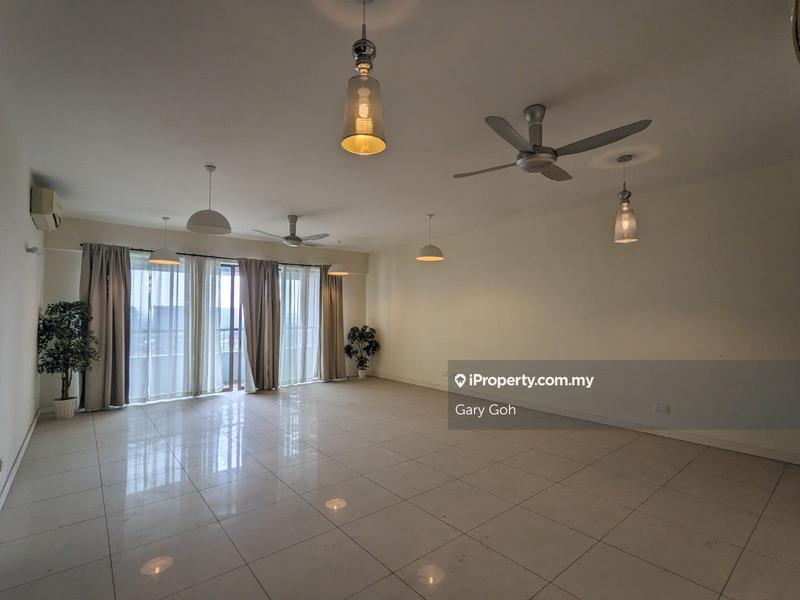 For Sale - Ara Hill Condominium