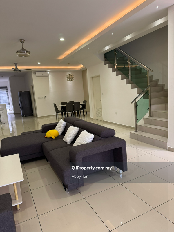 Rumah Teres untuk Disewa di Lunaria Resort Home, Bandar Sri Sendayan oleh Abby Tan - iProperty.com.my