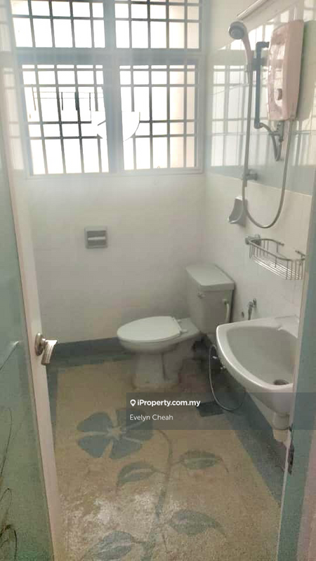 Townhouse for Sale in Bayan Lepas, Bayan Baru by Evelyn Cheah - iProperty.com.my