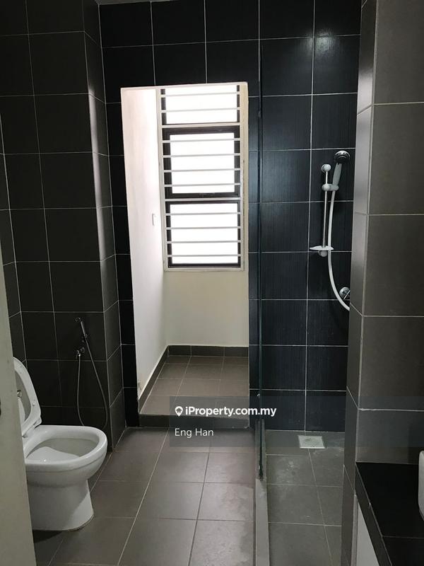 Kediaman Servis untuk Dijual di Hedgeford 10 Residences oleh Eng Han - iProperty.com.my