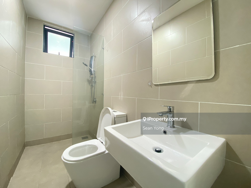 For Sale - Fortune Centra