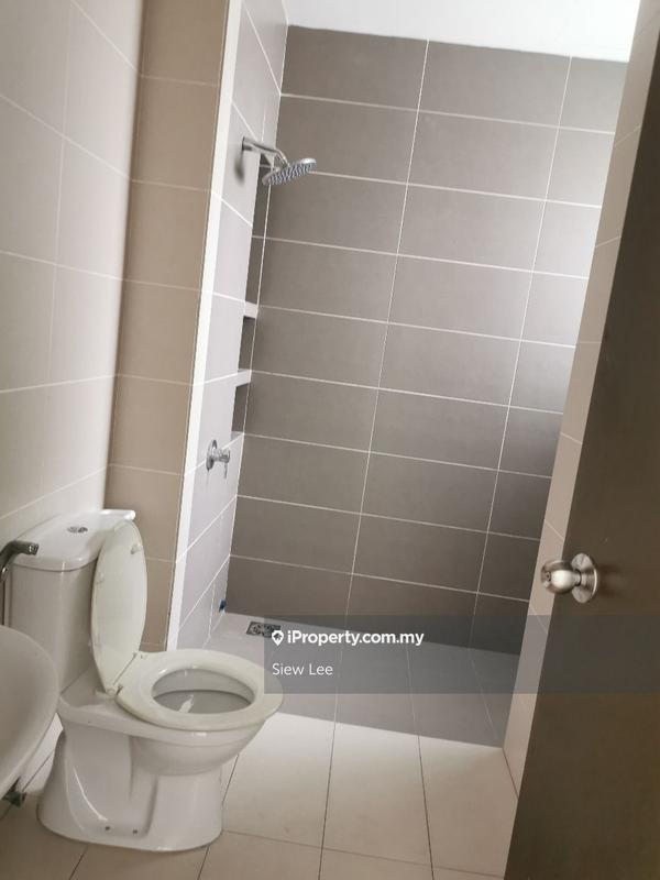 Rumah Berangkai 3 Tingkat untuk Dijual di Kota Damansara, Selangor oleh Siew Lee - iProperty.com.my