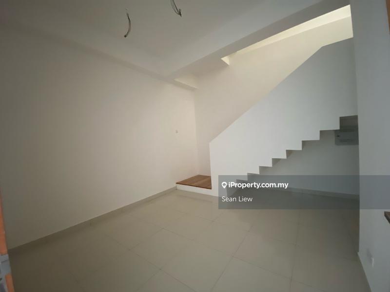 4-storey Terraced House for Sale in Damansara Perdana, Selangor by Sean Liew - iProperty.com.my