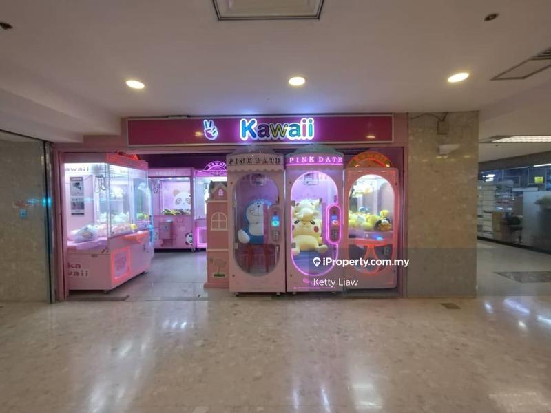 For Rent - Centre Point Shopping Mall