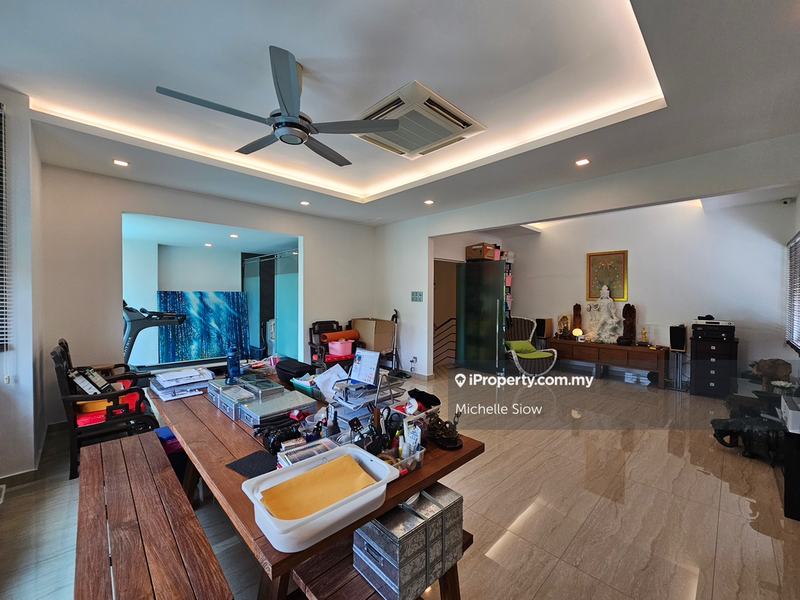 Rumah Berkembar untuk Dijual di Batu 9, Cheras oleh Michelle Siow - iProperty.com.my