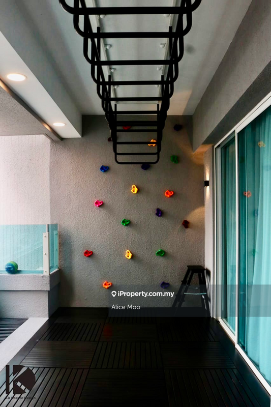 For Sale - Tiffani Kiara