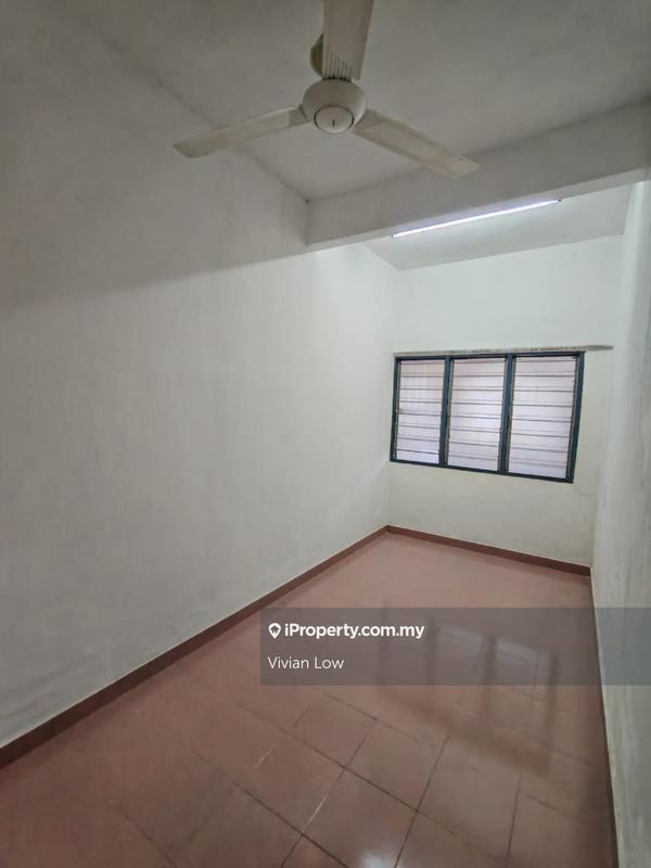 2-storey Terraced House for Sale in Taman Aman, Banting by Vivian Low - iProperty.com.my