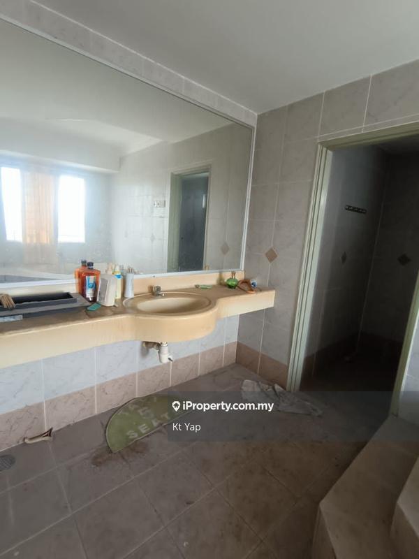 Condominium for Sale in Amadesa Resort Condominium by Kt Yap - iProperty.com.my