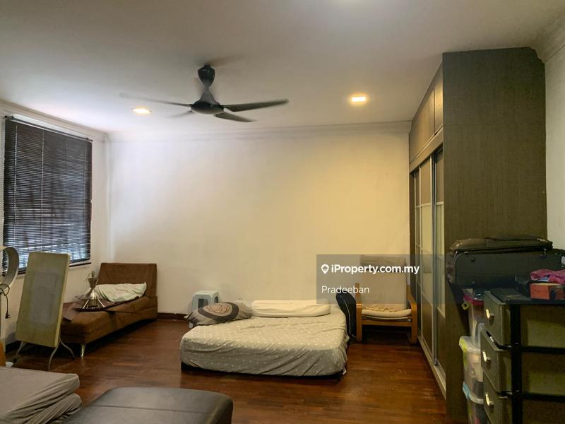 Rumah Berangkai 2.5 Tingkat untuk Dijual di Jalan Halimahton, Jalan Klang Lama (Old Klang Road) oleh Pradeeban - iProperty.com.my
