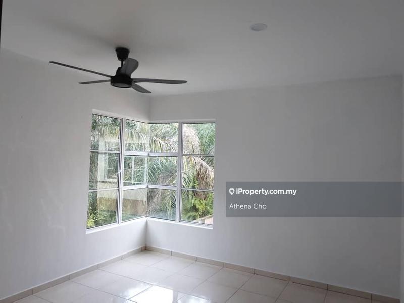 Bungalow House for Sale in Pekan Labu, Labu by Athena Cho - iProperty.com.my
