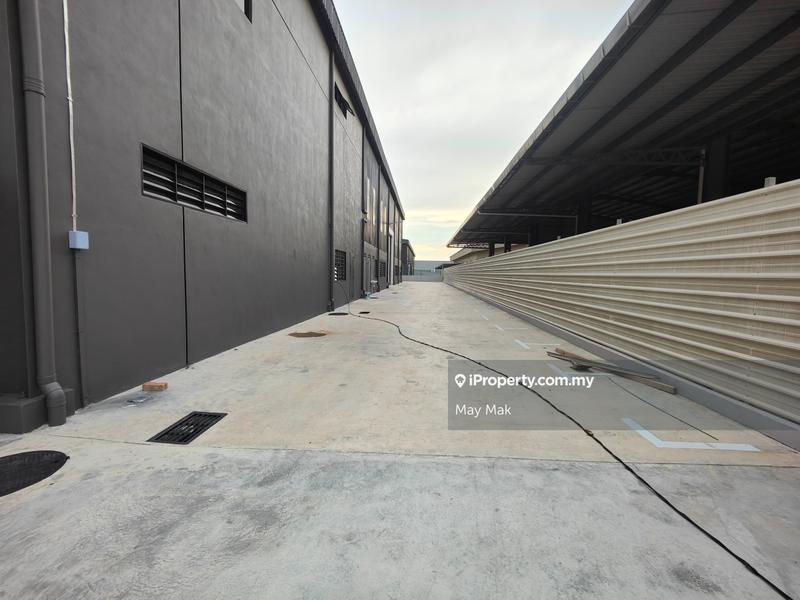 Detached Factory for Rent in d2sec, Tanjong Minyak by May Mak - iProperty.com.my