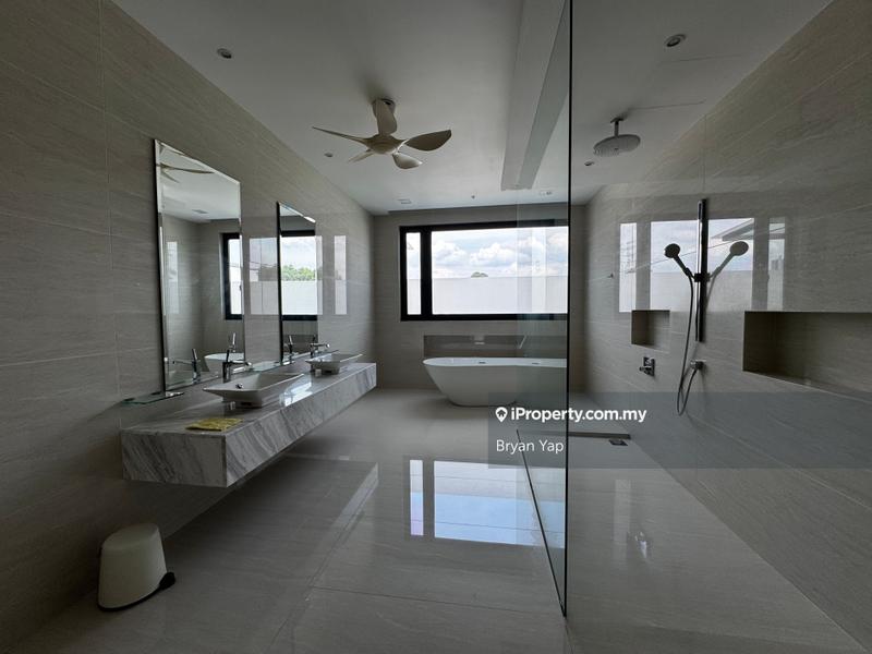 Bungalow House untuk Dijual di Kayangan Heights, Shah Alam oleh Bryan Yap - iProperty.com.my