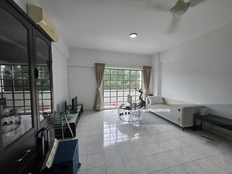 For Rent - Le Renaissance