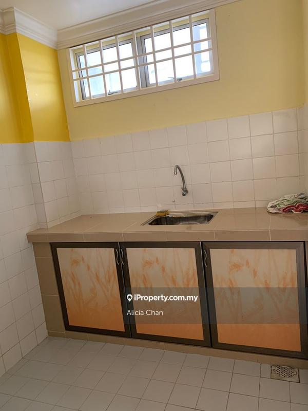 Apartment for Sale in PD Marina World Resort by Alicia Chan - iProperty.com.my