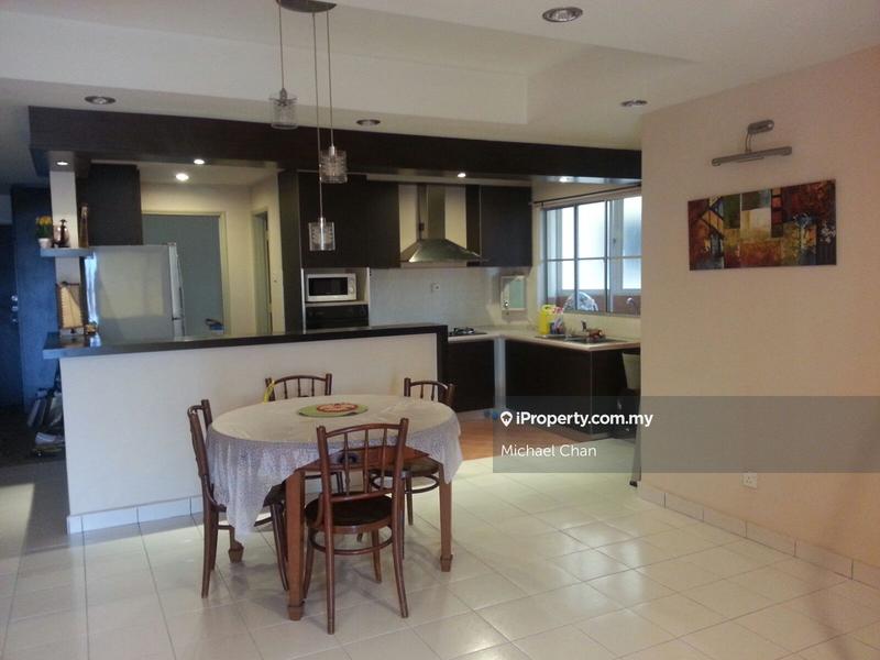 Condominium for Sale in La Vista Condominiums by Michael Chan - iProperty.com.my