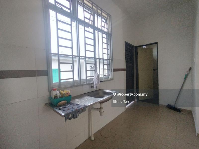 Rumah Berangkai 1 Tingkat untuk Dijual di xhxqd, Jasin oleh Elvind Tan - iProperty.com.my