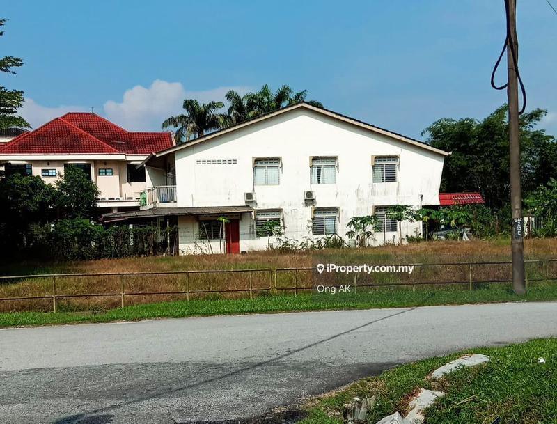 Bungalow House for Sale in Near lake gdn, Taiping by Ong AK - iProperty.com.my