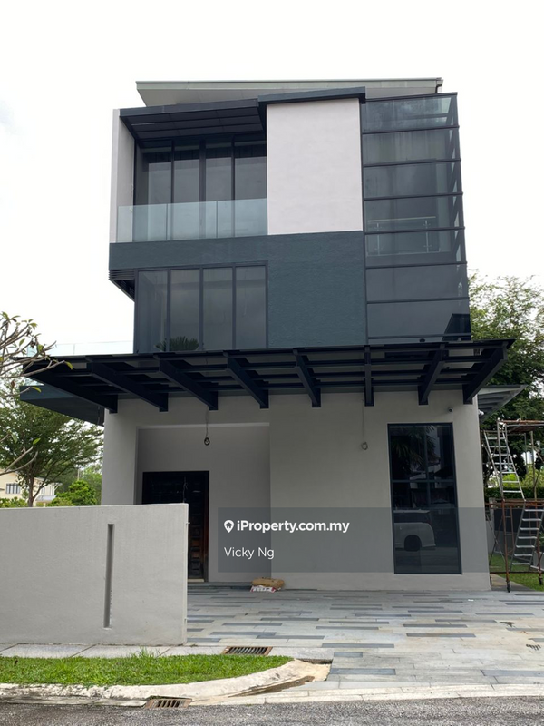Banglo untuk Dijual di Perdana Lakeview East, Cyberjaya oleh Vicky Ng - iProperty.com.my