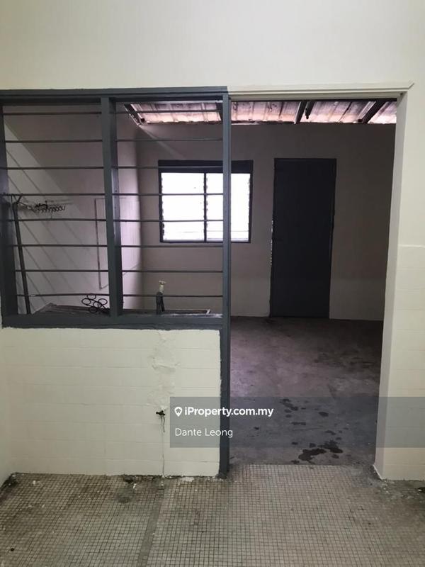Rumah Teres 2-Tingkat untuk Dijual di Seksyen 25, Shah Alam oleh Dante Leong - iProperty.com.my