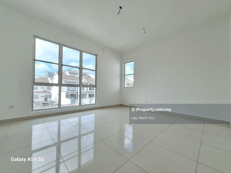2-storey Terraced House for Sale in Taman Dato Demang, Seri Kembangan by Lau Kent Hui - iProperty.com.my