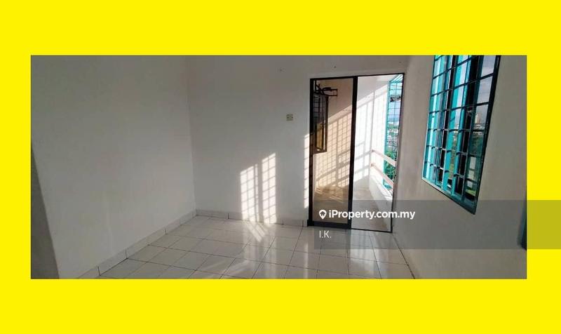 For Sale - Taman Lembah Maju 600 Apartment