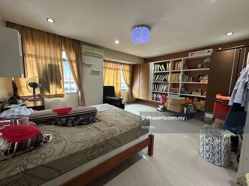 Townhouse for Sale in Bukit Dumbar, Jelutong by Xinnee - iProperty.com.my