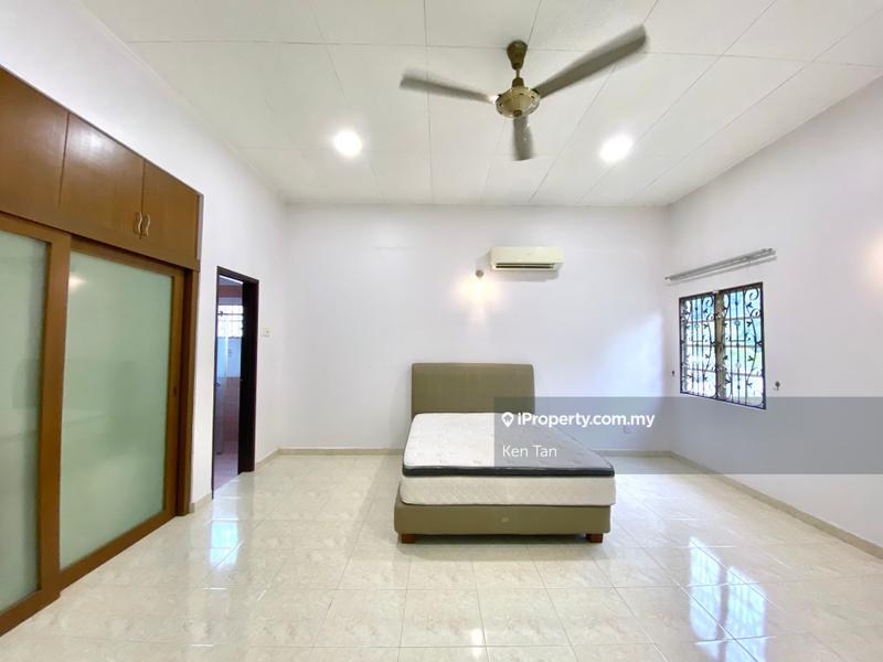 Rumah Berkembar untuk Dijual di Seksyen 9, Kota Damansara oleh Ken Tan - iProperty.com.my