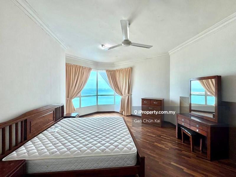 Condominium for Rent in Gurney Beach Resort by Gan Chun Kai - iProperty.com.my