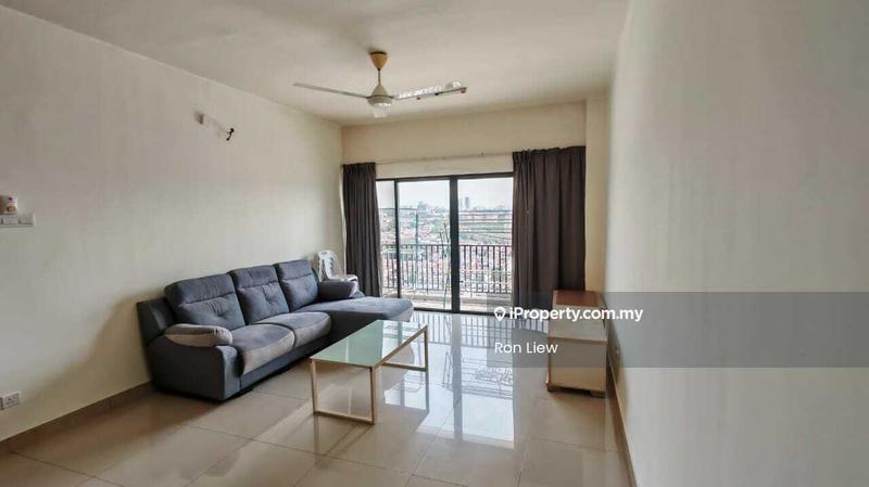 Kediaman Servis untuk Dijual di Sk One Residence oleh Ron Liew - Living Room - iProperty.com.my