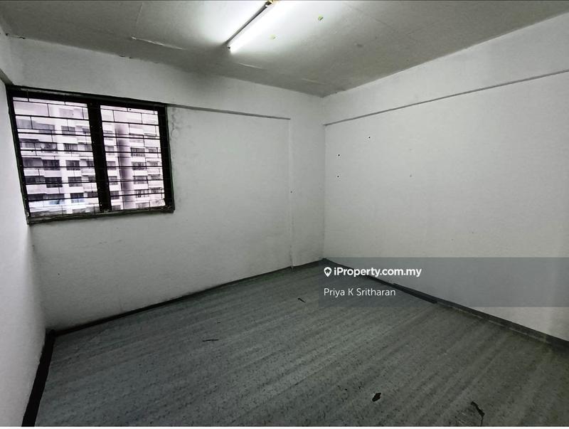 Rumah Pangsa untuk Dijual di Perumahan Awam Sri Sabah oleh Priya K Sritharan - iProperty.com.my