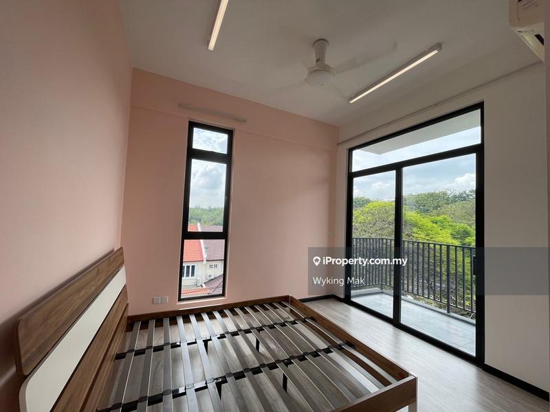 For Sale - Cora Plus