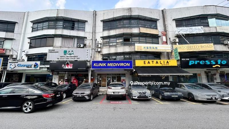 For Rent - Extra Long 22x90ft, Limited GF shoplot, Desa Sri Hartamas