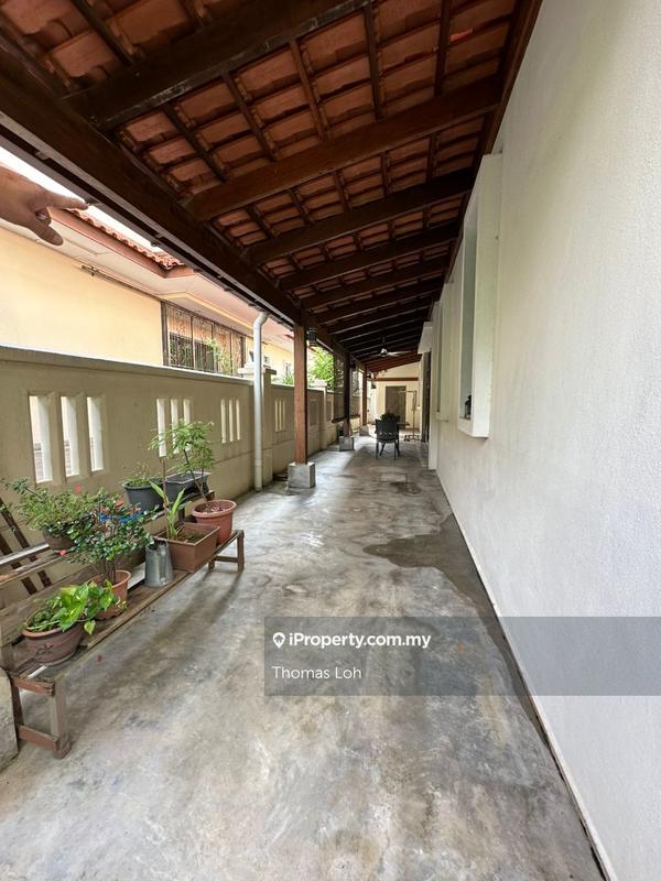 Bungalow House for Sale in Subang Jaya, Selangor by Thomas Loh - iProperty.com.my