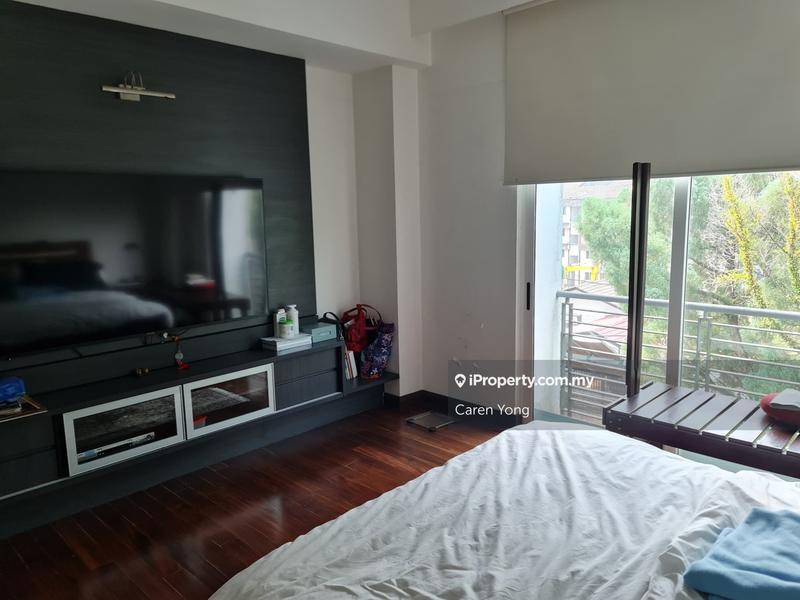 Bungalow House for Sale in Sea Park, Petaling Jaya by Caren Yong - iProperty.com.my