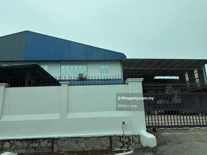 For Sale - Semi D Factory warehouse , Seri kembangan Bukit Serdang ,Sri Serdang,balakongRaya