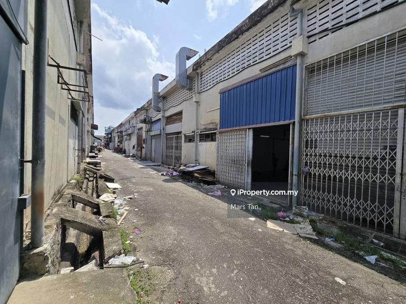 For Rent - 2 Storey Reno , SD 5/2G