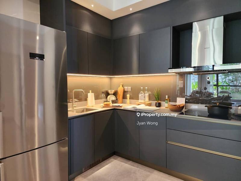 For Sale - The Lantern