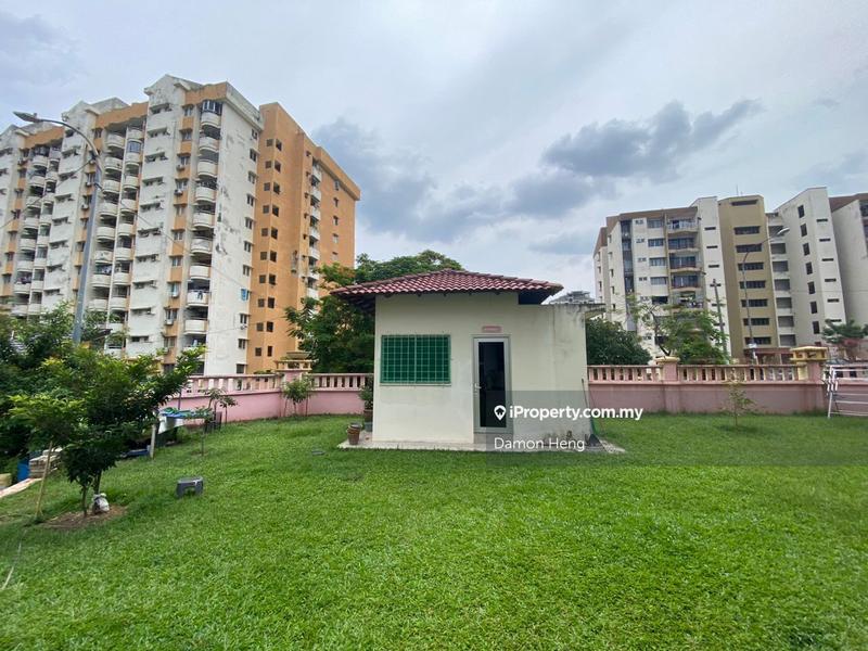 Semi-Detached House for Sale in Corner 3Storey Semi-D Tiara Villa Taman United, Jalan Klang Lama (Old Klang Road) by Damon Heng - iProperty.com.my