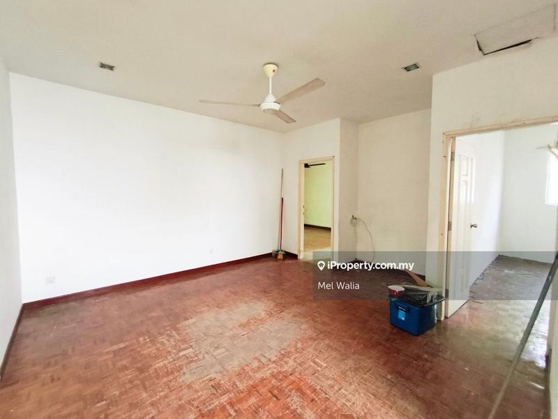 Bungalow House for Sale in Seksyen 14, Petaling Jaya by Mel Walia - iProperty.com.my