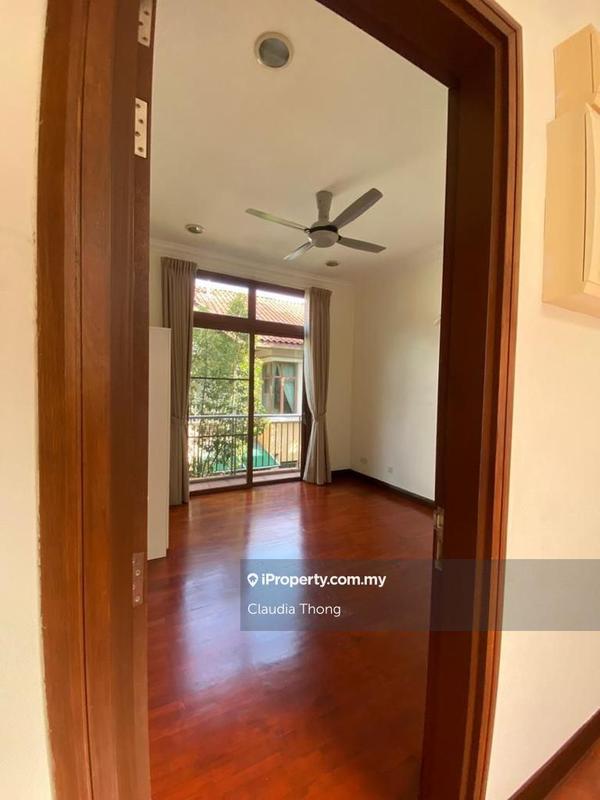 Rumah Berkembar untuk Dijual di 2uj8d, Batu oleh Claudia Thong - iProperty.com.my