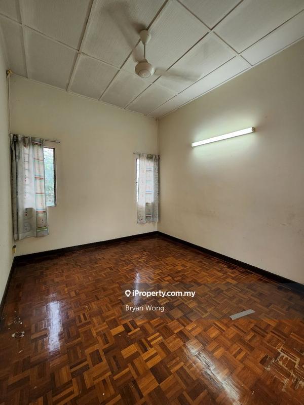 Rumah Berkembar untuk Dijual di Damansara Jaya, Petaling Jaya oleh Bryan Wong - iProperty.com.my