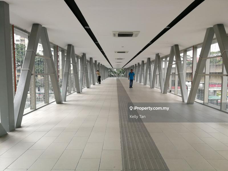 Office for Rent in KL Gateway, Kampung Kerinchi (Bangsar South) by Kelly Tan - Covered AC link bridge to LRT(Universiti Station)
 - iProperty.com.my