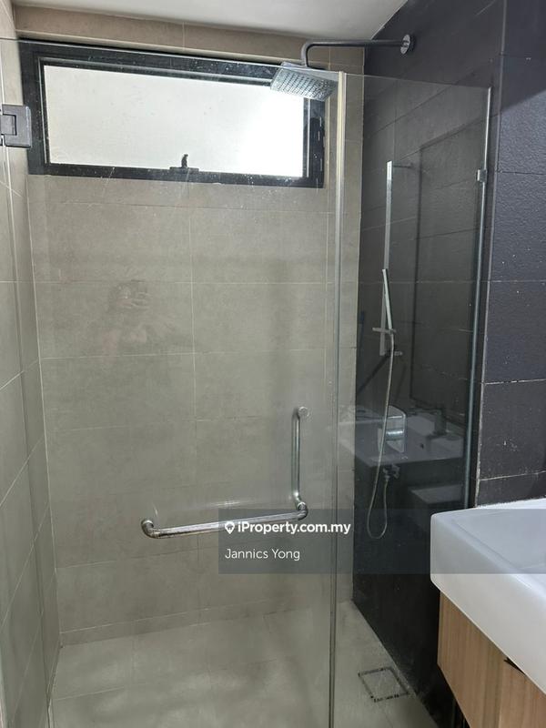 For Rent - Third Avenue