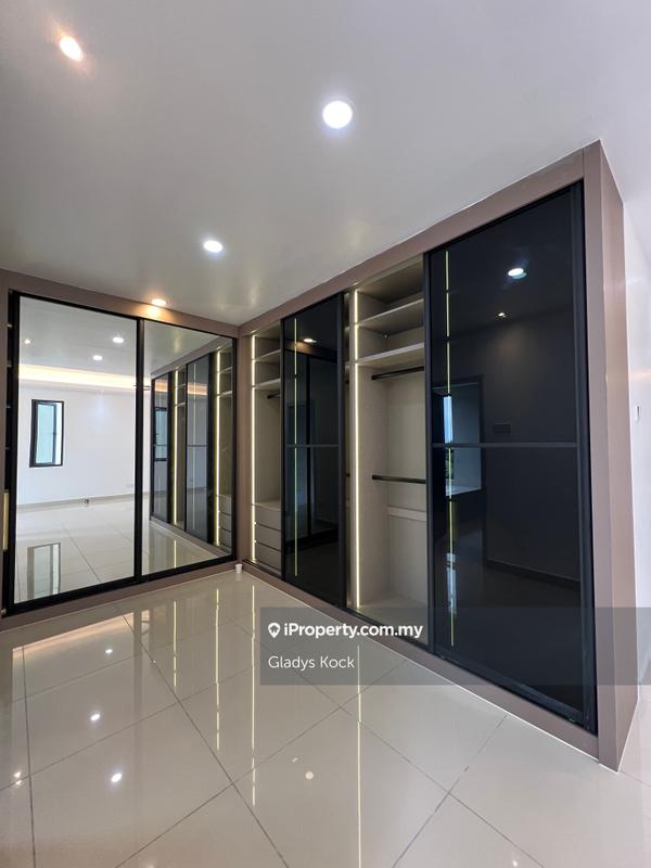 For Sale - Valencia Residence