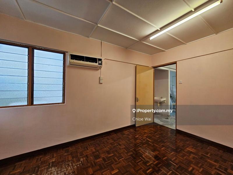 For Sale - Desa Petaling Flat