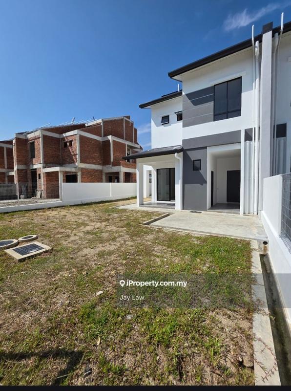 2.5-storey Terraced House for Sale in Kuching, Sarawak by Jay Law - iProperty.com.my