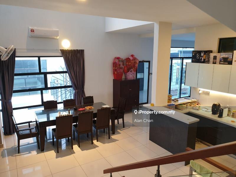 Rumah Berkembar untuk Dijual di 16 Sierra, Puchong oleh Alan Chan - iProperty.com.my