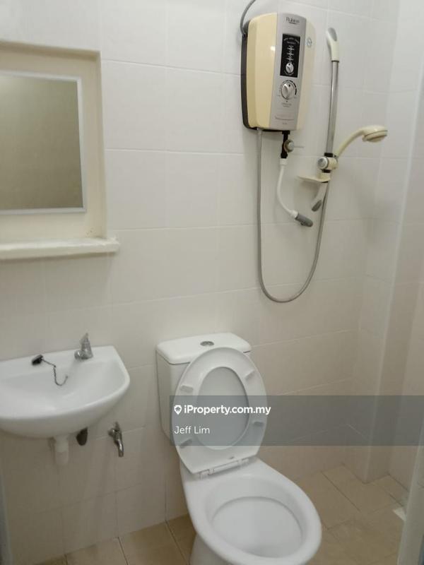 Rumah Berangkai 3 Tingkat untuk Dijual di Taman Kampar Barat, Kampar oleh Jeff Lim - iProperty.com.my