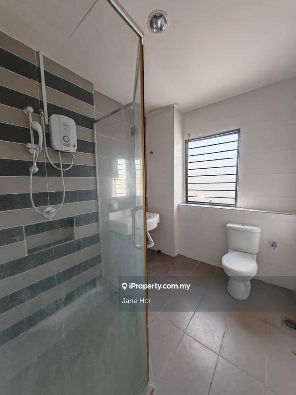 Townhouse for Sale in 16 Sierra, Puchong by Jane Hor - iProperty.com.my